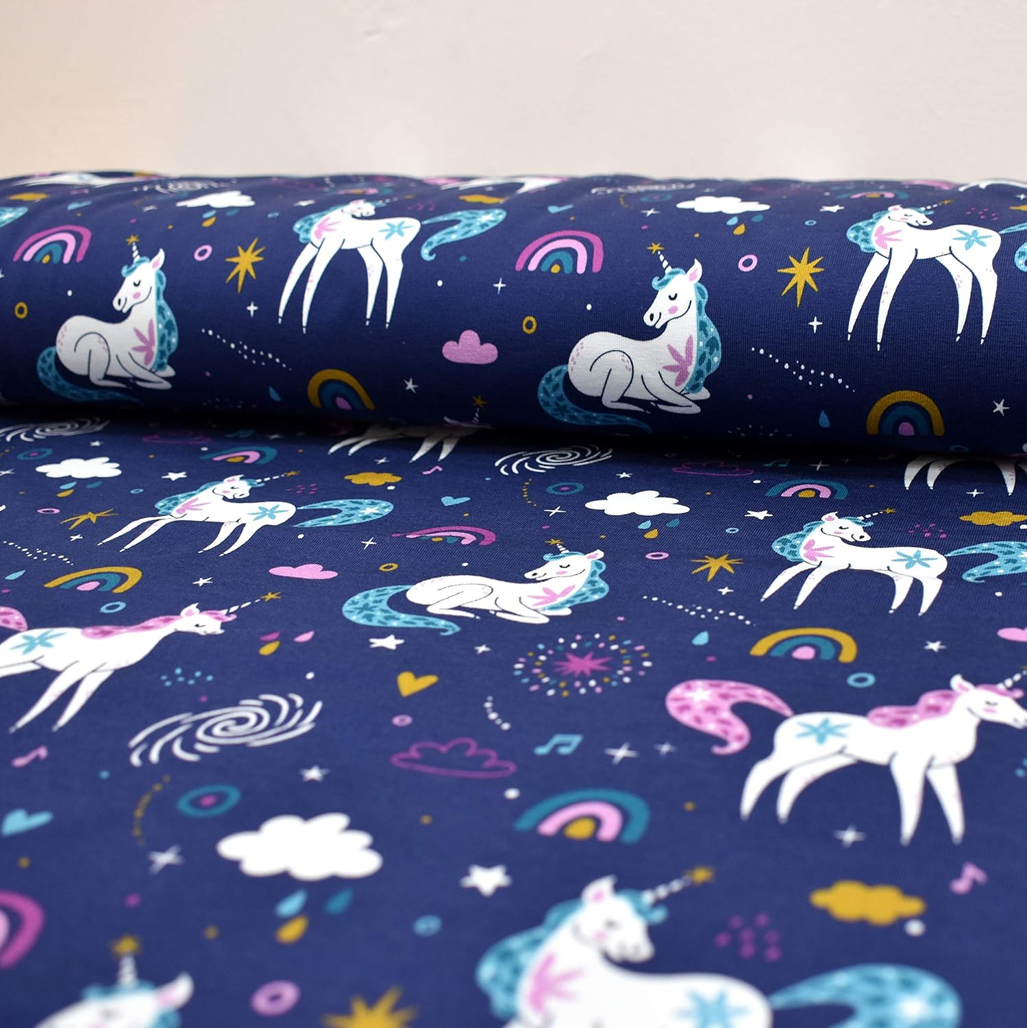 MAGAM-Stoffe Einhorn Nima Jersey Stoff Kinderstoff Oeko-Tex Meterware 50cm (Dunkelblau)