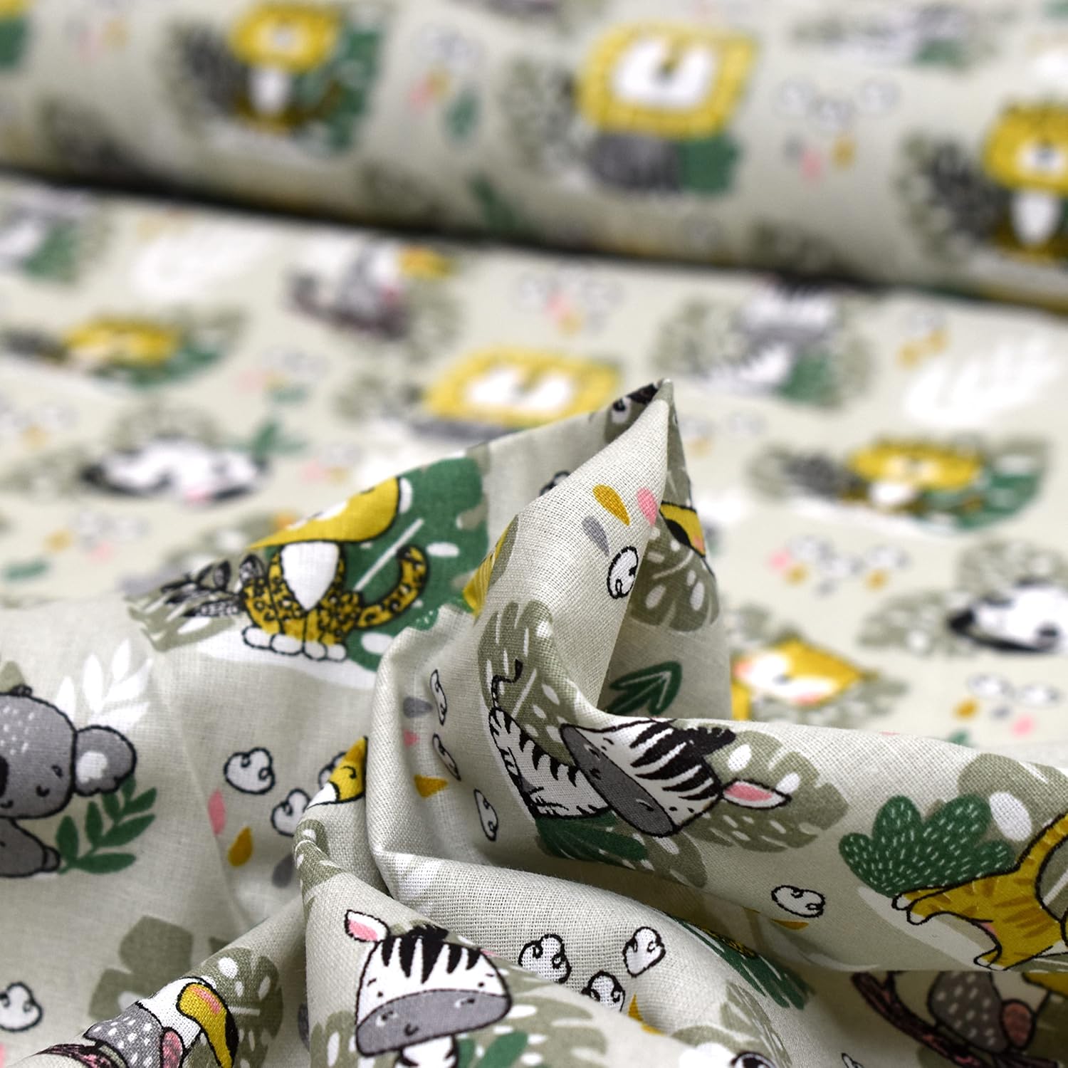 MAGAM-Stoffe Blätter Freunde Baumwollstoff Kinder Oeko-Tex Meterware 50cm (Tiere Beige)