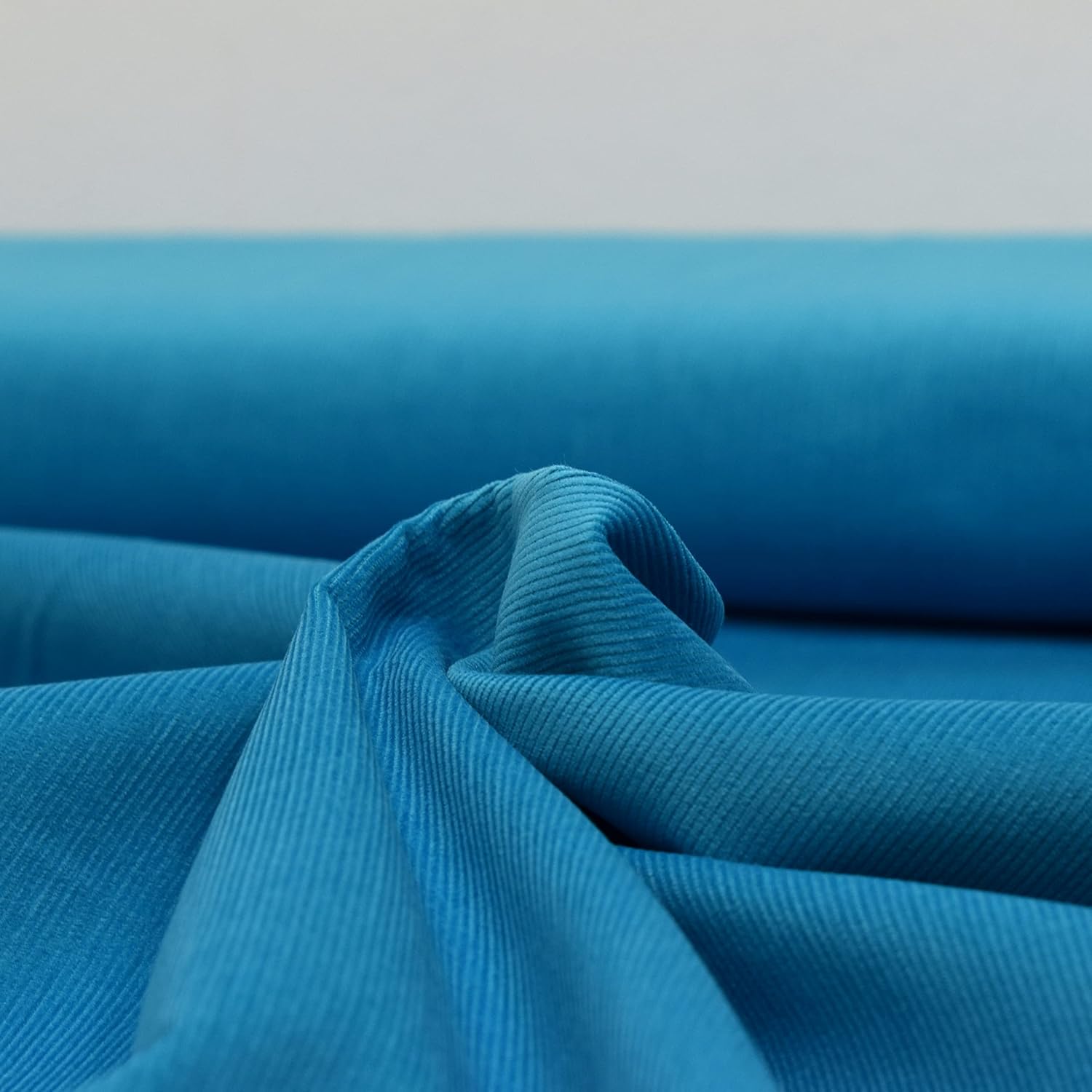 MAGAM-Stoffe Janus Feincord Stoff uni 100% Baumwolle Meterware 50cm (09. Delfin)