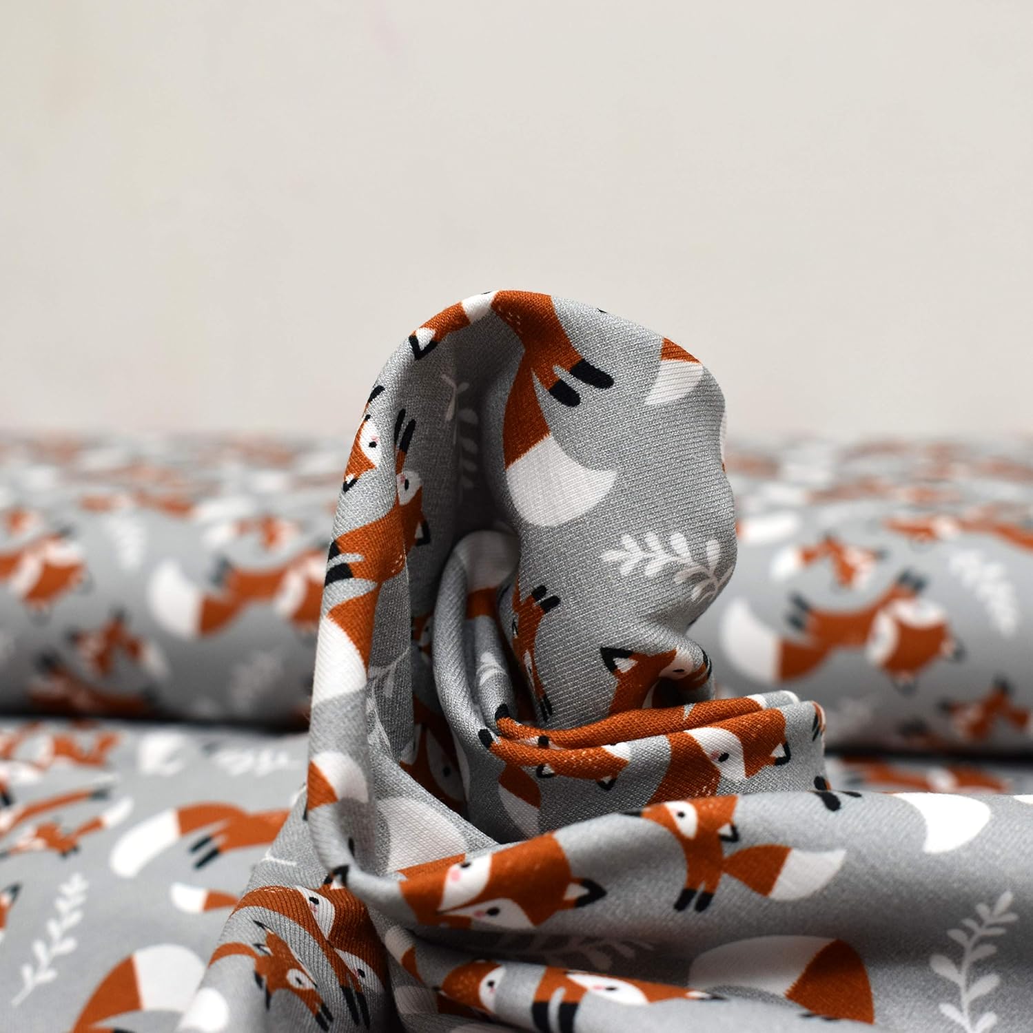 MAGAM-Stoffe Fuchs-Mich Jersey Kinder Stoff Oeko-Tex Meterware 50cm (grau)