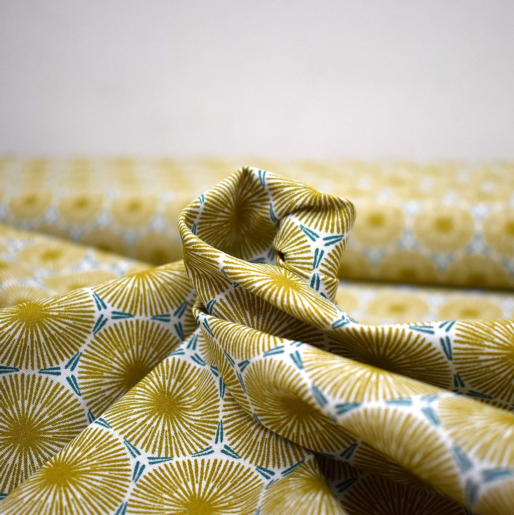 MAGAM-Stoffe Prag Pusteblume Baumwollstoff Oeko-Tex Meterware 50cm (Gold)