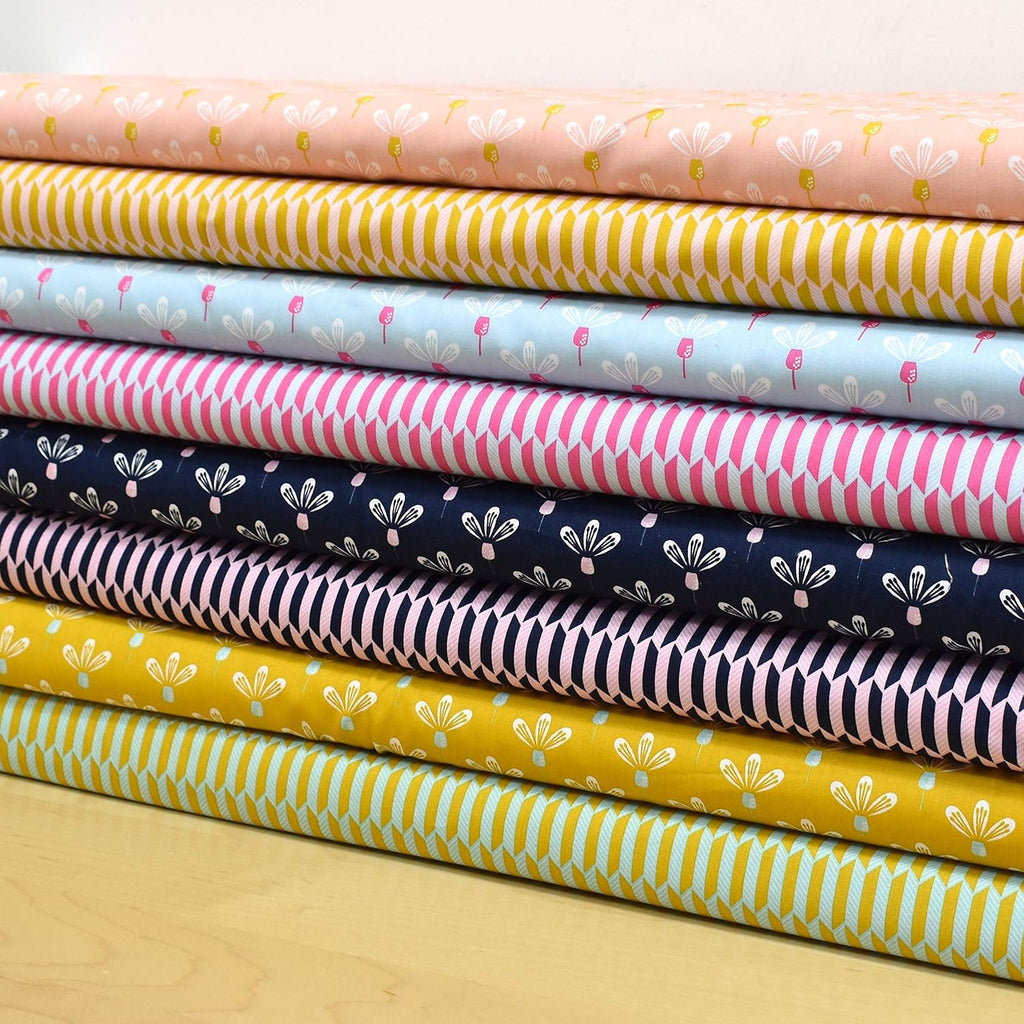 MAGAM-Stoffe Lene Frühlingsgefühle Kinder Baumwollstoff Oeko-Tex Meterware 50cm (Rauten-Pfeile rosa dunkelblau)