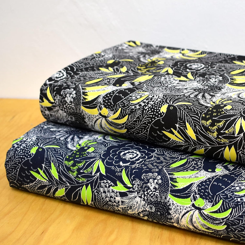 MAGAM-Stoffe Papageien Paradies Baumwollstoff Kinder Meterware 50cm (Schwarz)