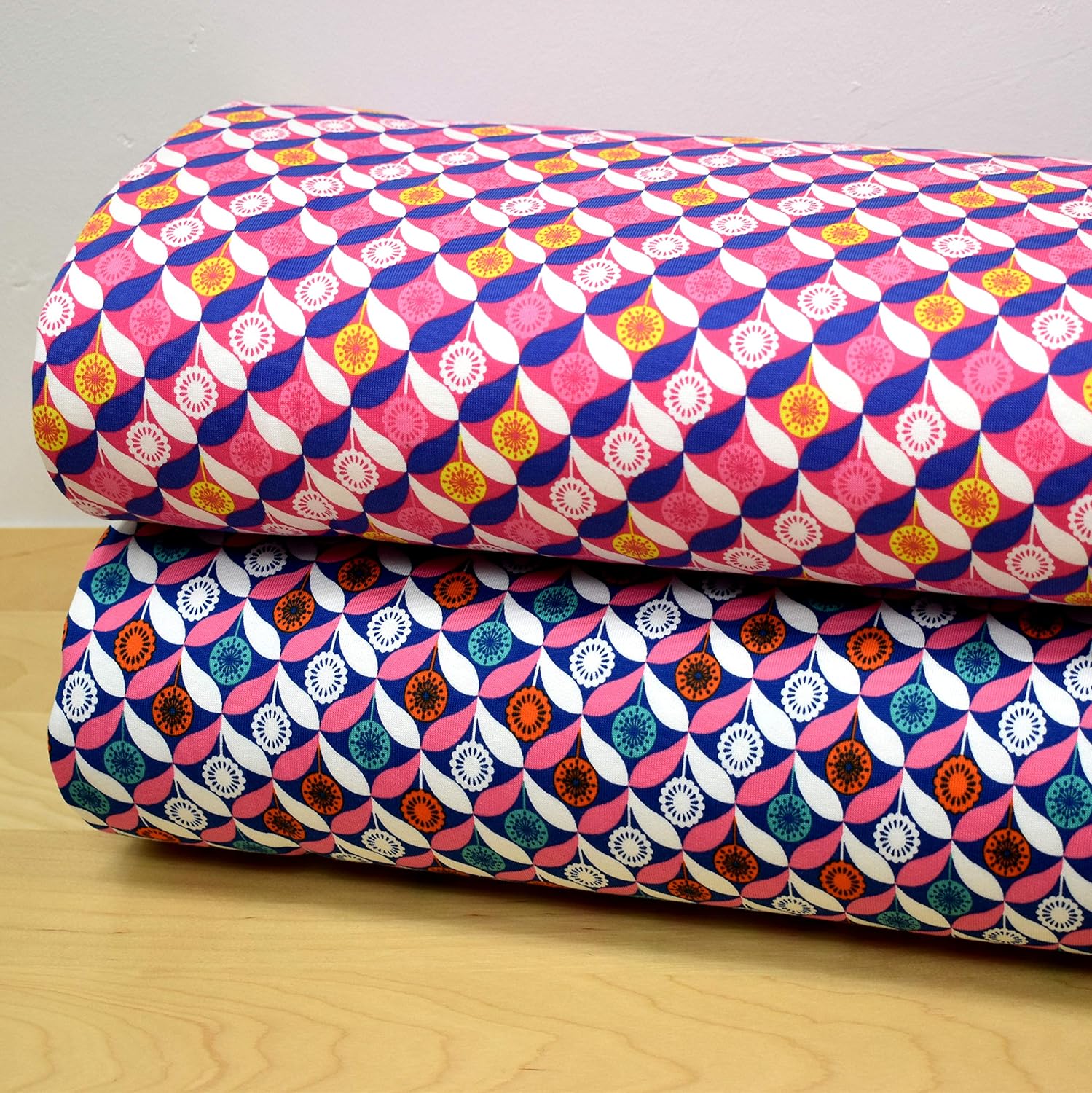 MAGAM-Stoffe Kora Blumen Sweat Kinder Stoff Oeko-Tex Meterware 50cm (02. Blau)