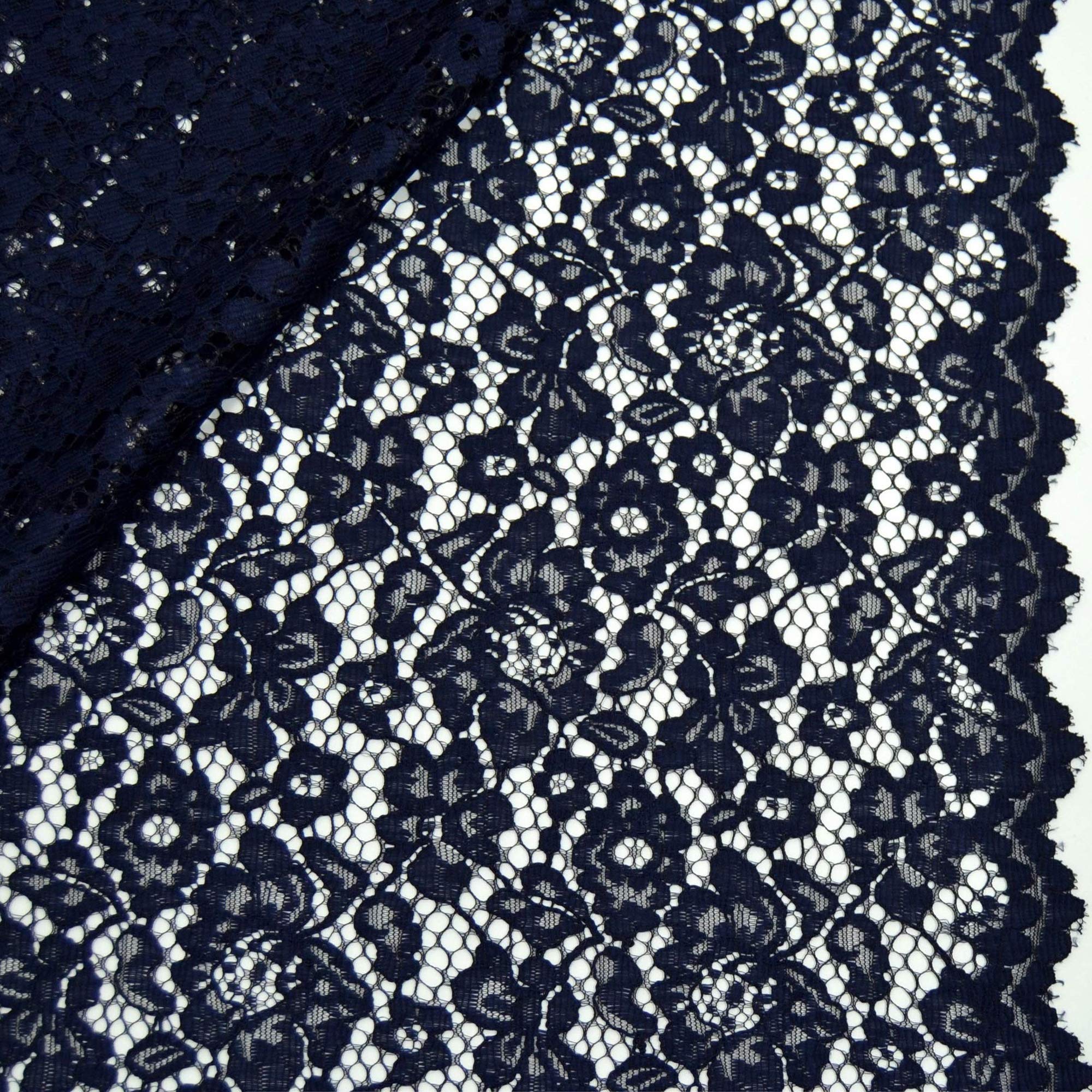 MAGAM-Stoffe Carmen Spitzenstoff Blumen-Spitze Bekleidung Deko Meterware 50cm (Mint)