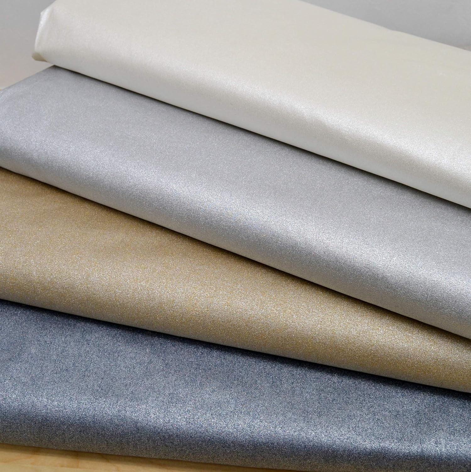 MAGAM-Stoffe Maren Wasserabweisender Baumwollstoff Wachstuch Glitzer Oeko-Tex Meterware 50cm (02. Silber)