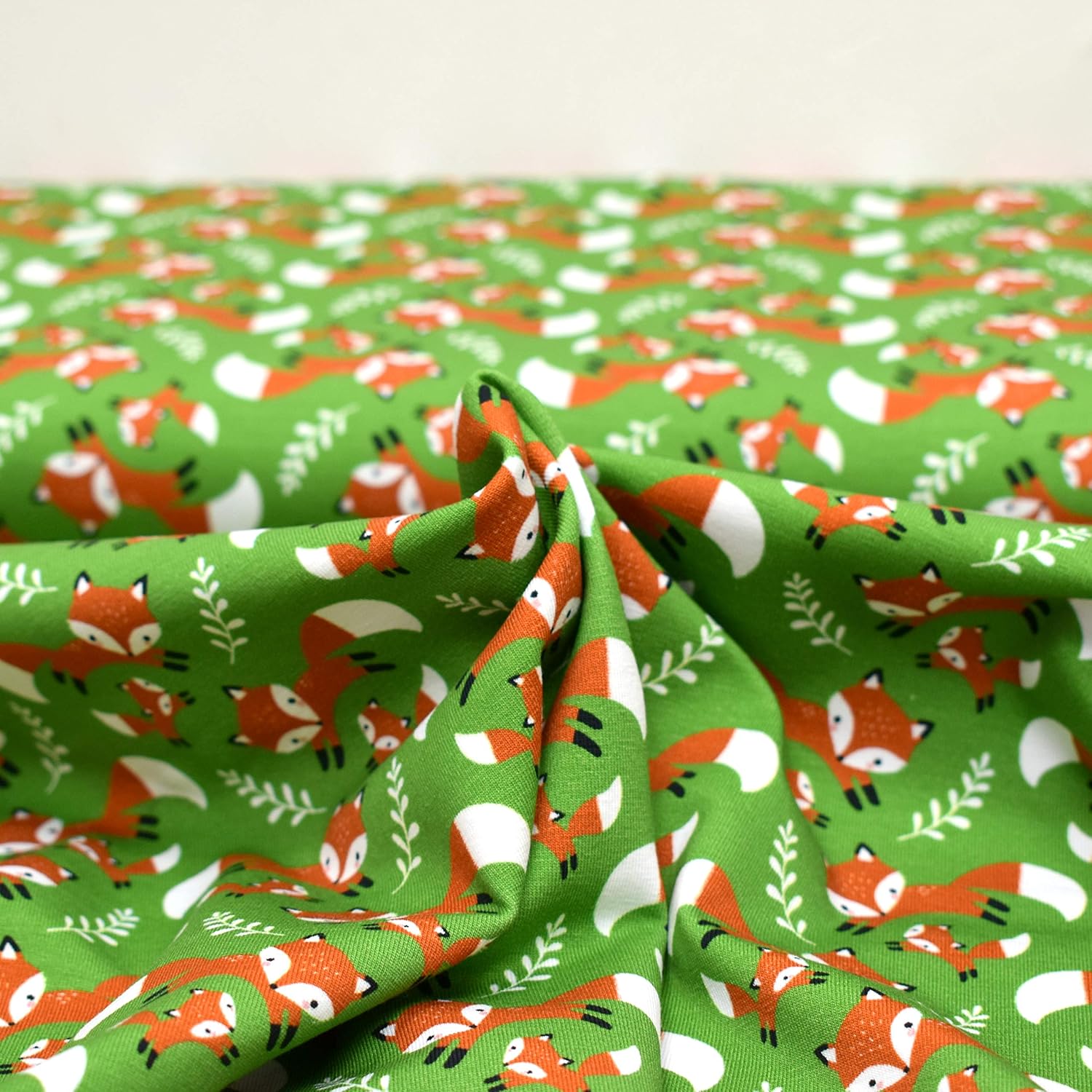 MAGAM-Stoffe Fuchs-Mich Jersey Kinder Stoff Oeko-Tex Meterware 50cm (grün)