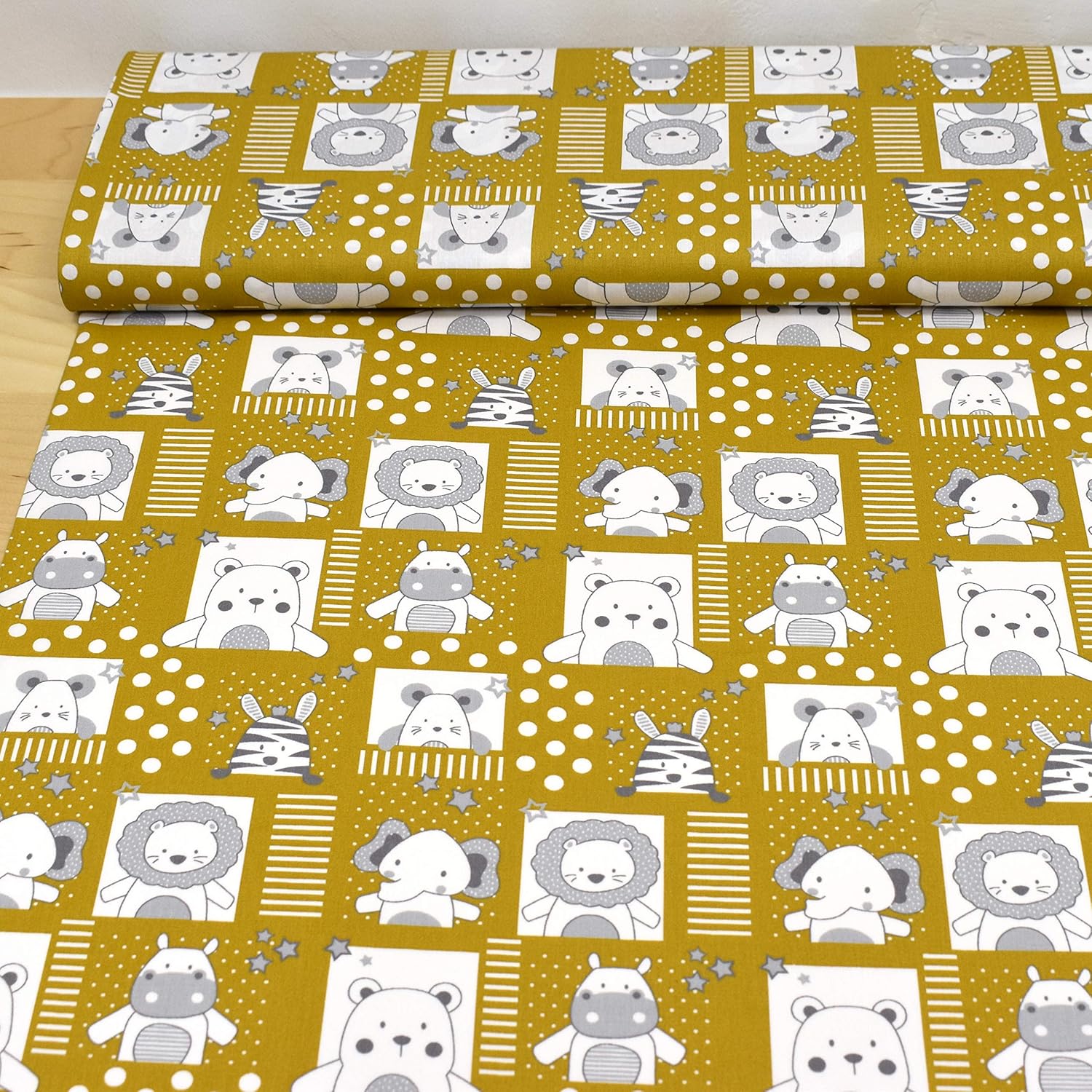 MAGAM-Stoffe Tier Portrait Baumwollstoff Oeko-Tex Meterware 50cm (02. Senf)