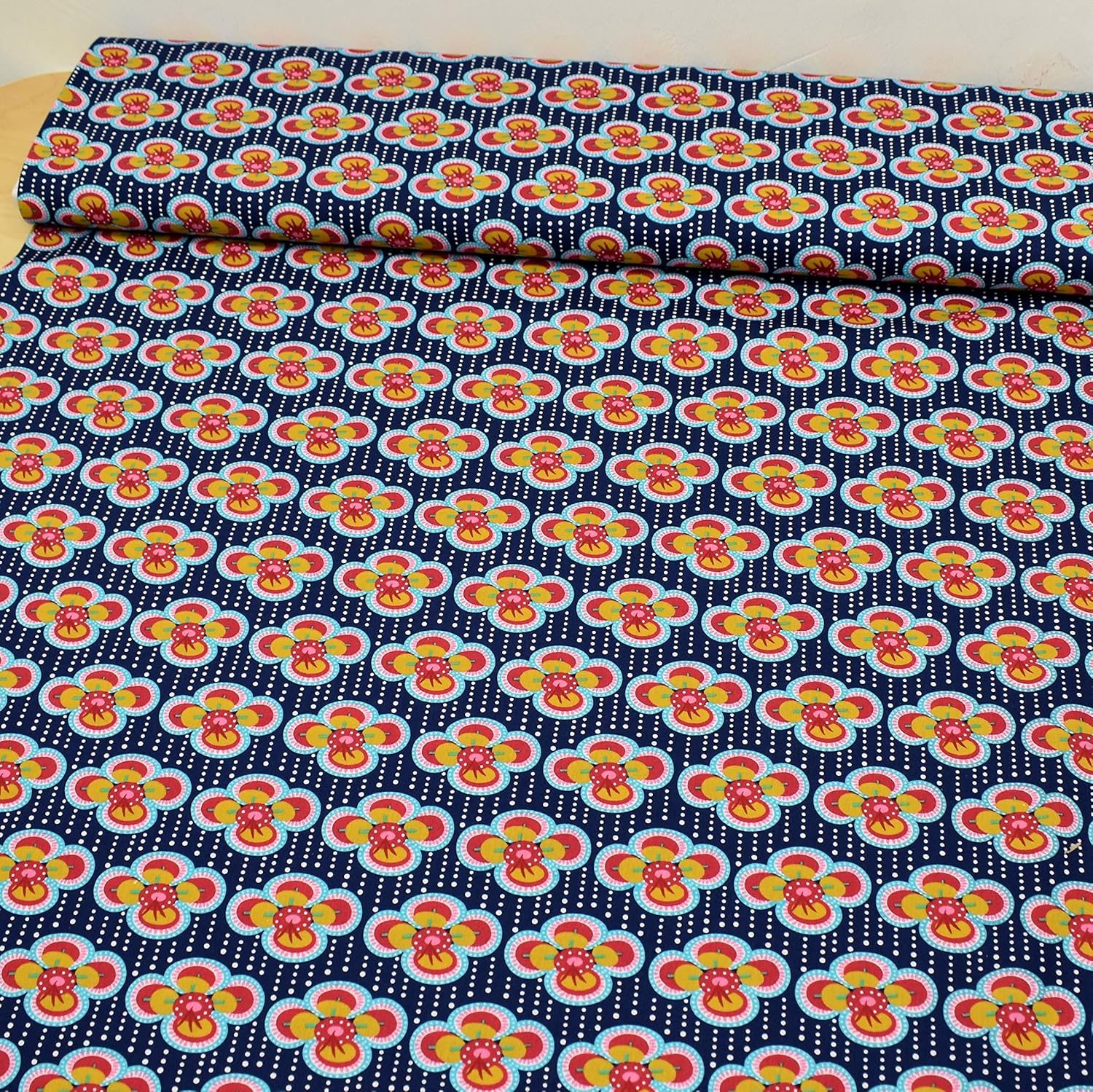 MAGAM-Stoffe Hana Blume Baumwollstoff Oeko-Tex Meterware 50cm