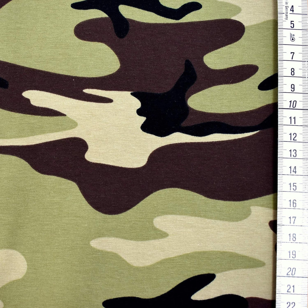 MAGAM-Stoffe Logan Camouflage Jersey Stoff Oeko-Tex Meterware 50cm (01. Grün)