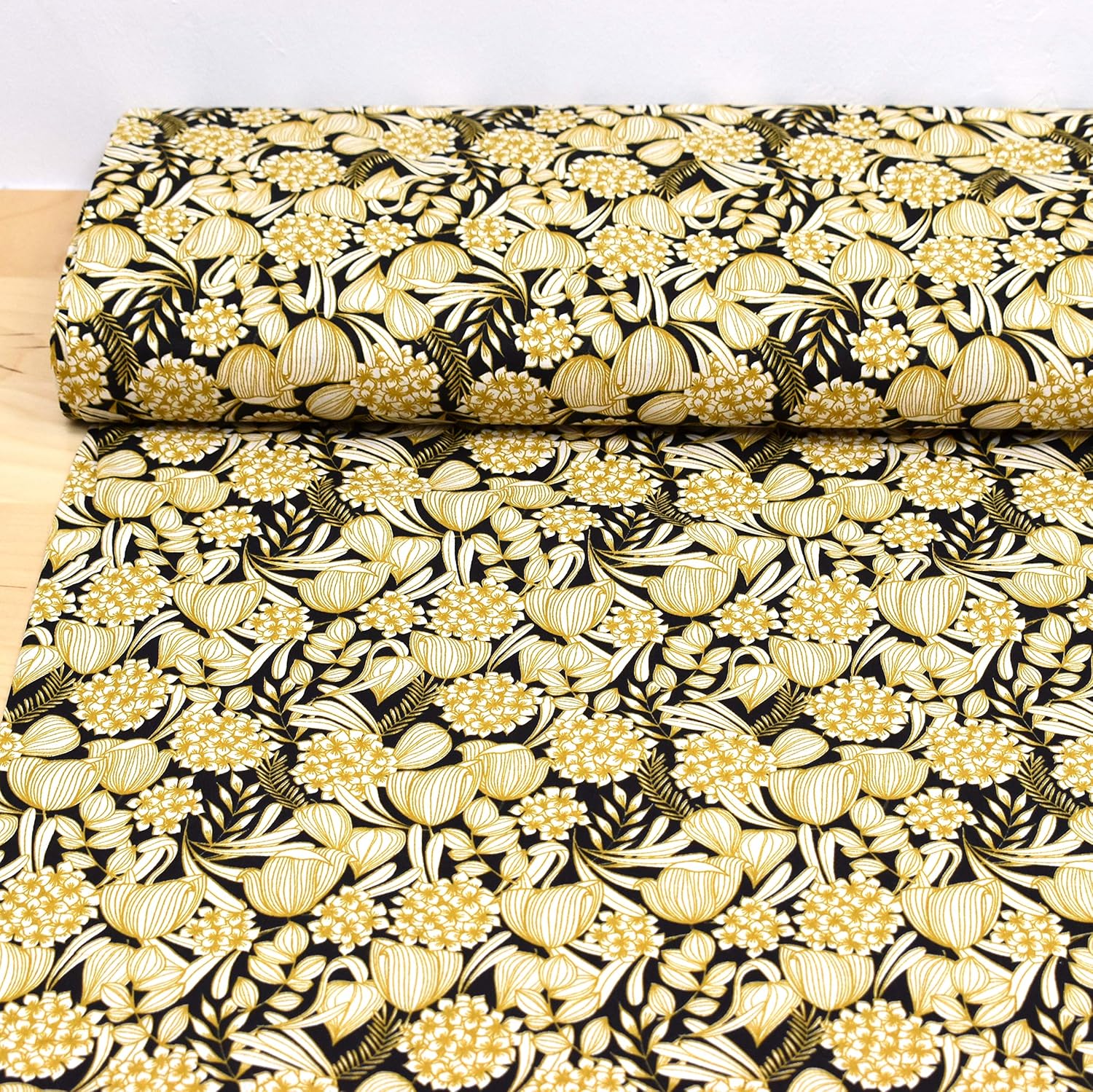 MAGAM-Stoffe Lyon Blumen Baumwollstoff Oeko-Tex Meterware 50cm (01. Schwarz-Senf)